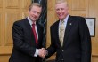 Taoiseach meets Congressman Dan Burton